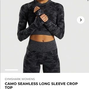 ❌SOLD❌ 
🆕 Gymshark Camo Seamless Long Sleeve Crop Top